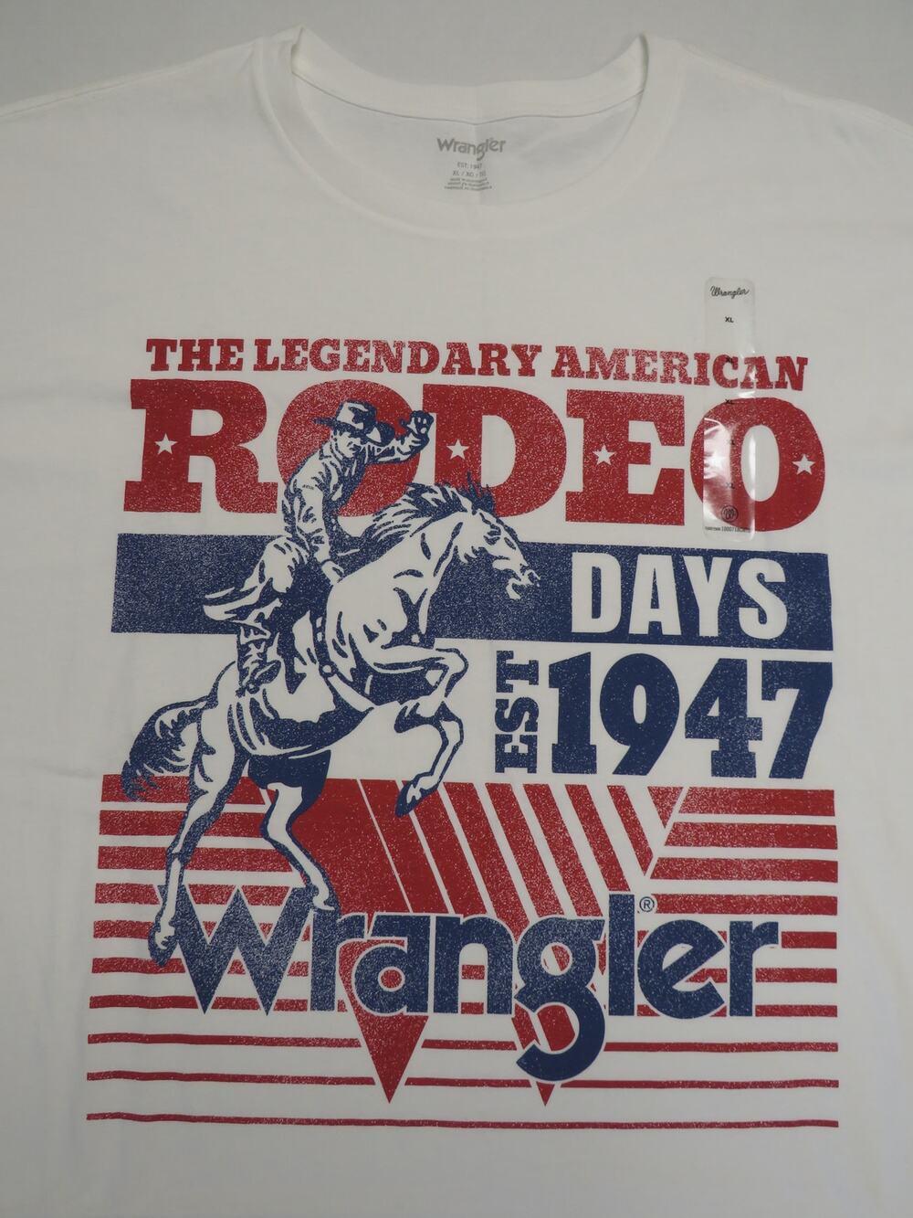 NWT Wrangler Retro Size XL Rodeo Graphic T-Shirt 1947 Cowgirl Western USA Flawed